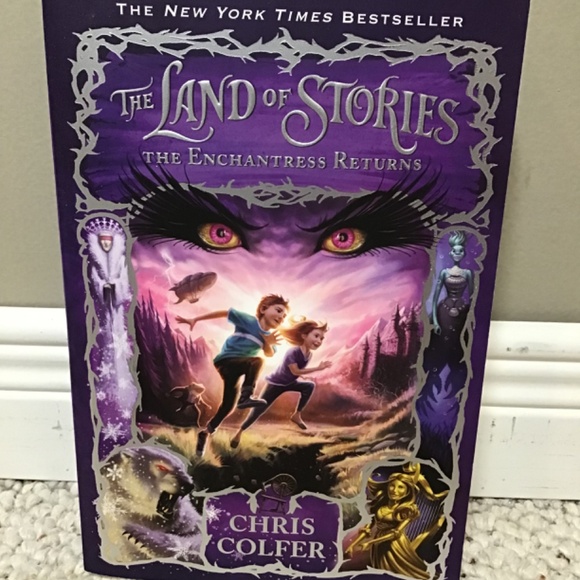 Land of Stories box set - Picture 5 of 8